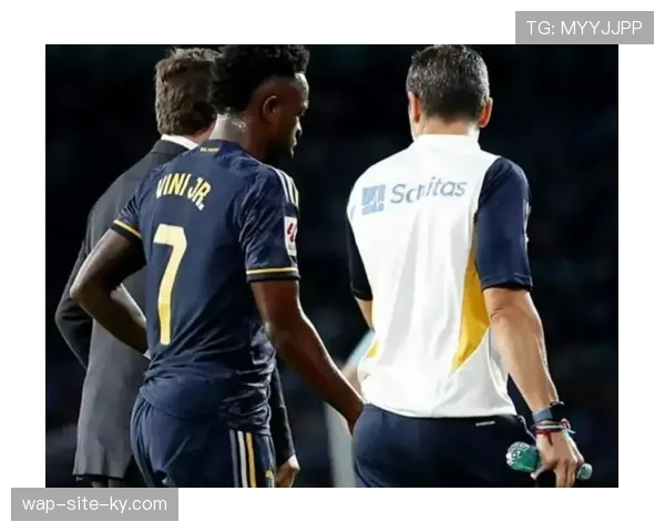 巴西安切洛蒂试验四前锋战术 维尼修斯领衔进攻分散化降低核心依赖