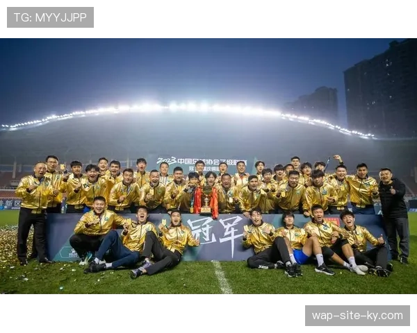 升班马重庆铜梁龙四轮不败居次席 防守体系展现老练执行力